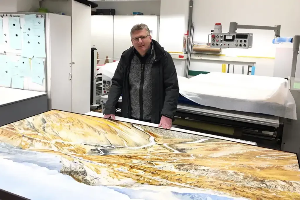 Schattenfugenrahmen braun, Col de la Bonette